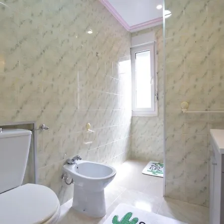 Apartamento Ll Апартаменты *